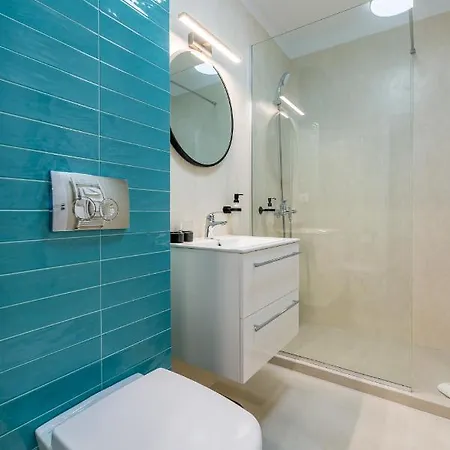 Sarmihouse Aparthotel *